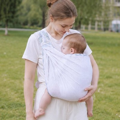 Echarpe-de-portage--maman-bebe-promenade